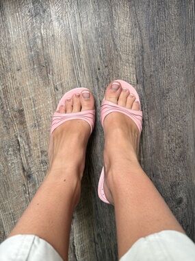 Vintage Steve Madden Y2K Women’s Pink Open-Toe Slide Sandals